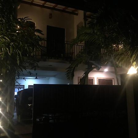 Flip Flop Inn 米瑞莎 外观 照片